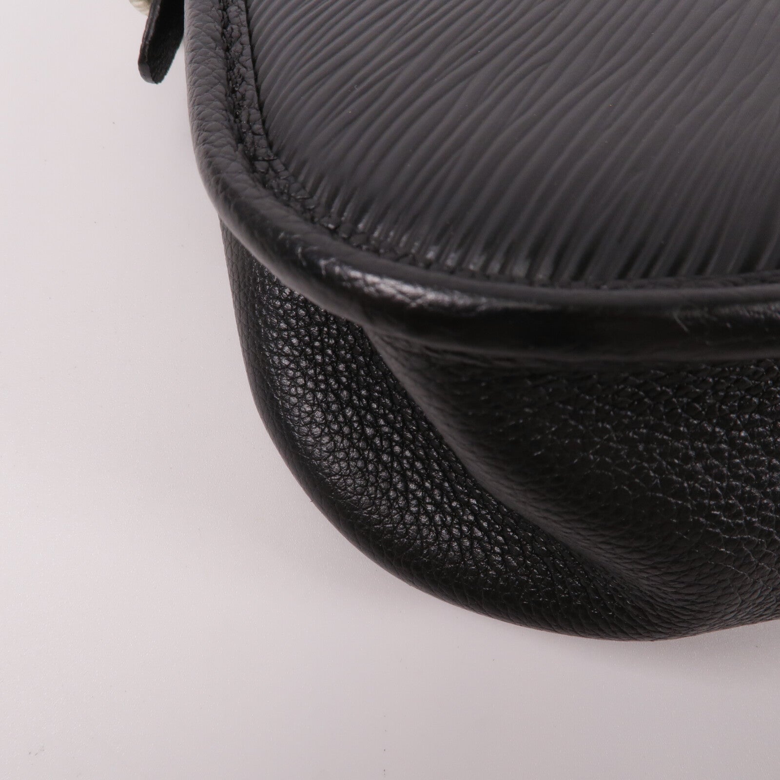 LOUIS VUITTON Epi Buci肩背袋