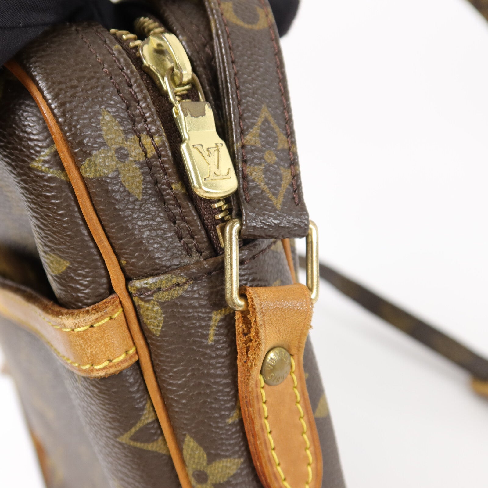 LOUIS VUITTON Monogram Danube肩背袋
