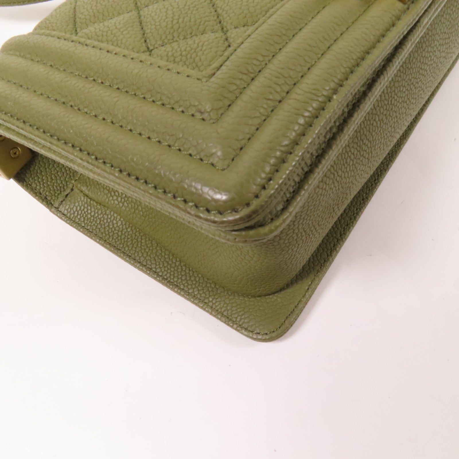 CHANEL 牛皮皮革Boy 20金扣鏈帶肩背袋