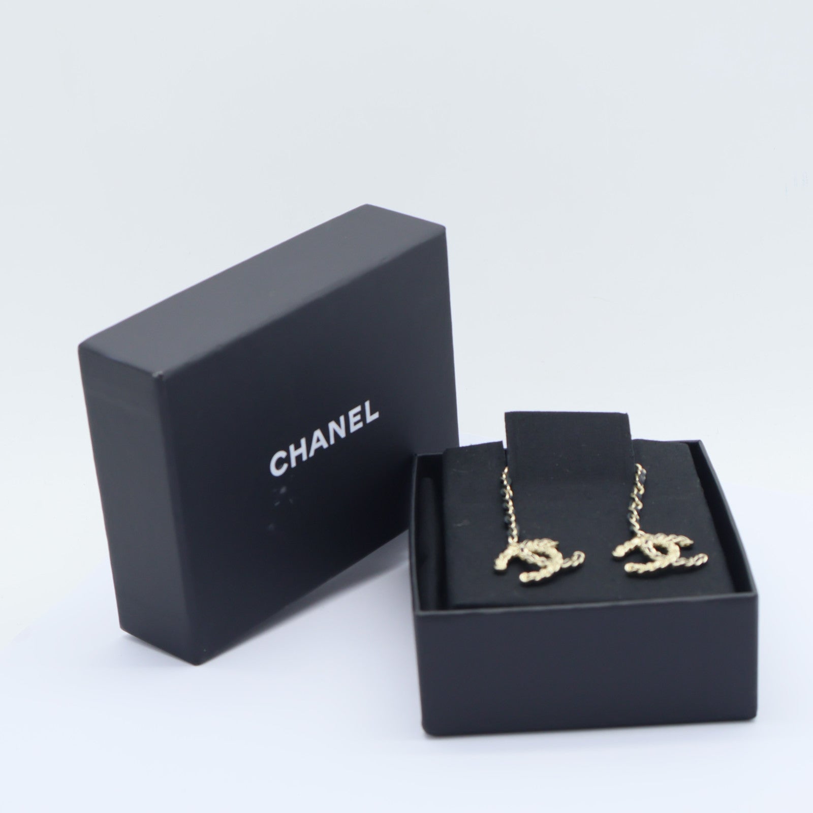 CHANEL 金屬/皮革Earrings耳環金色/黑色