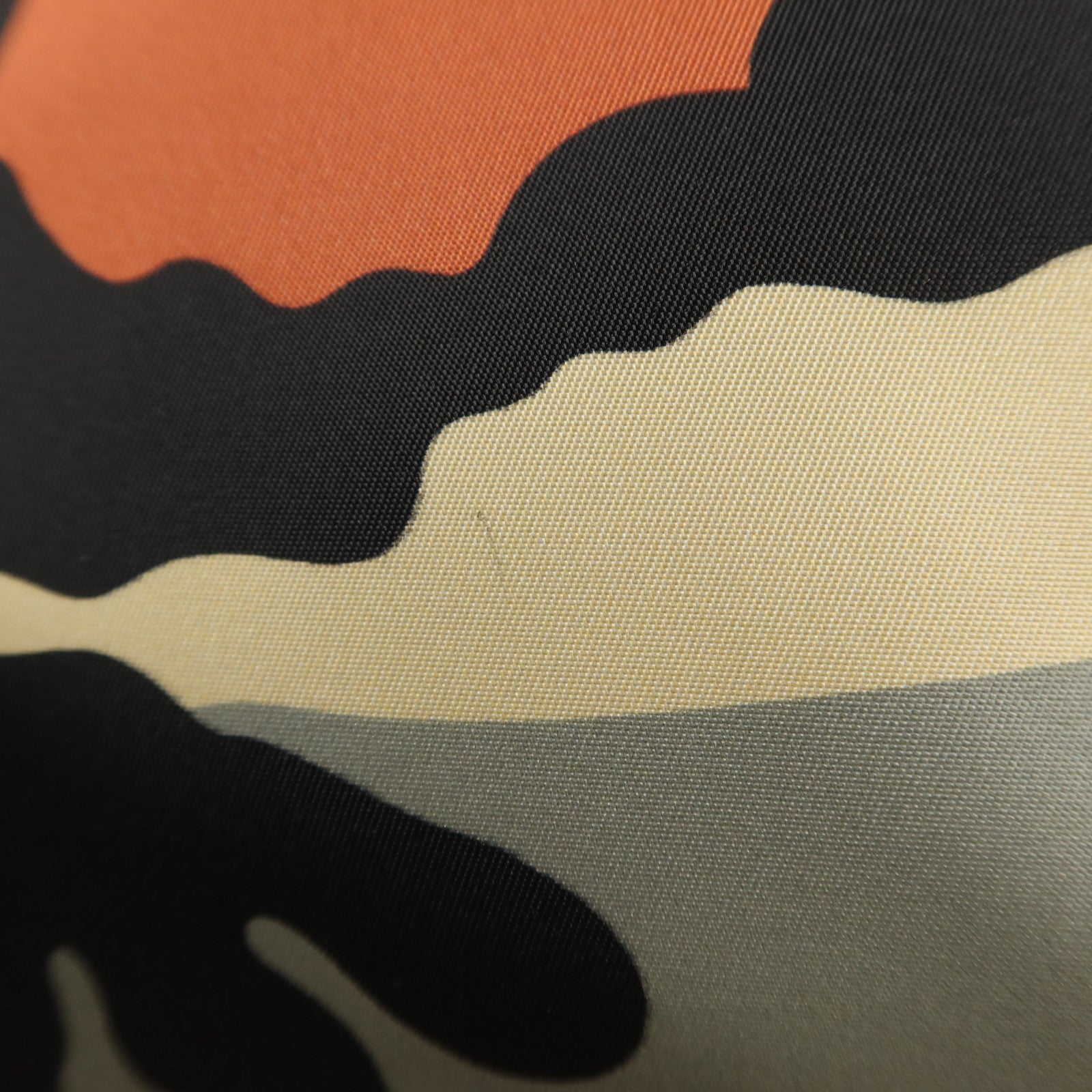 Valentino 尼龍Rucksack銀扣背包