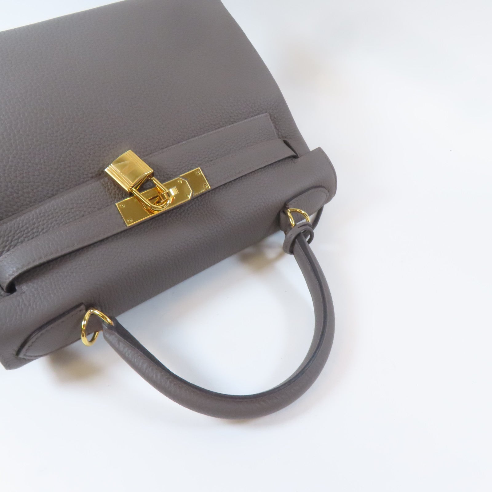 HERMES Clemence皮革Kelly28金扣手挽肩背兩用袋Etain/灰色