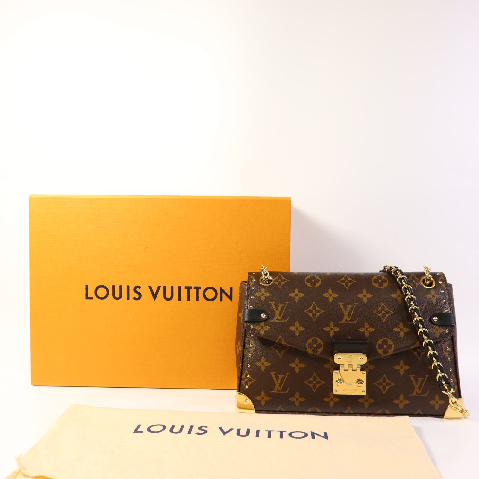 LOUIS VUITTON Monogram Trunkie金扣肩背袋