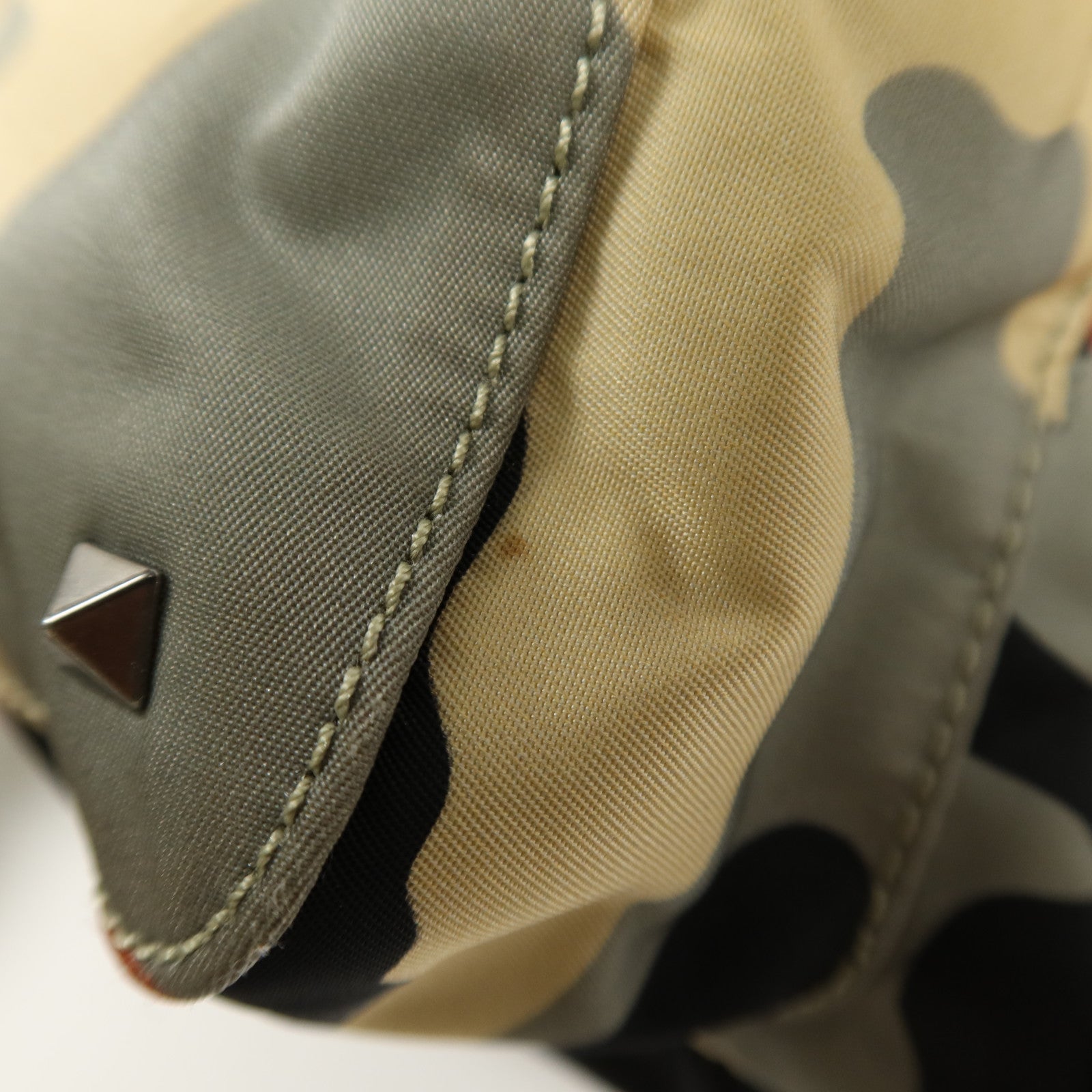 Valentino 尼龍Rucksack銀扣背包