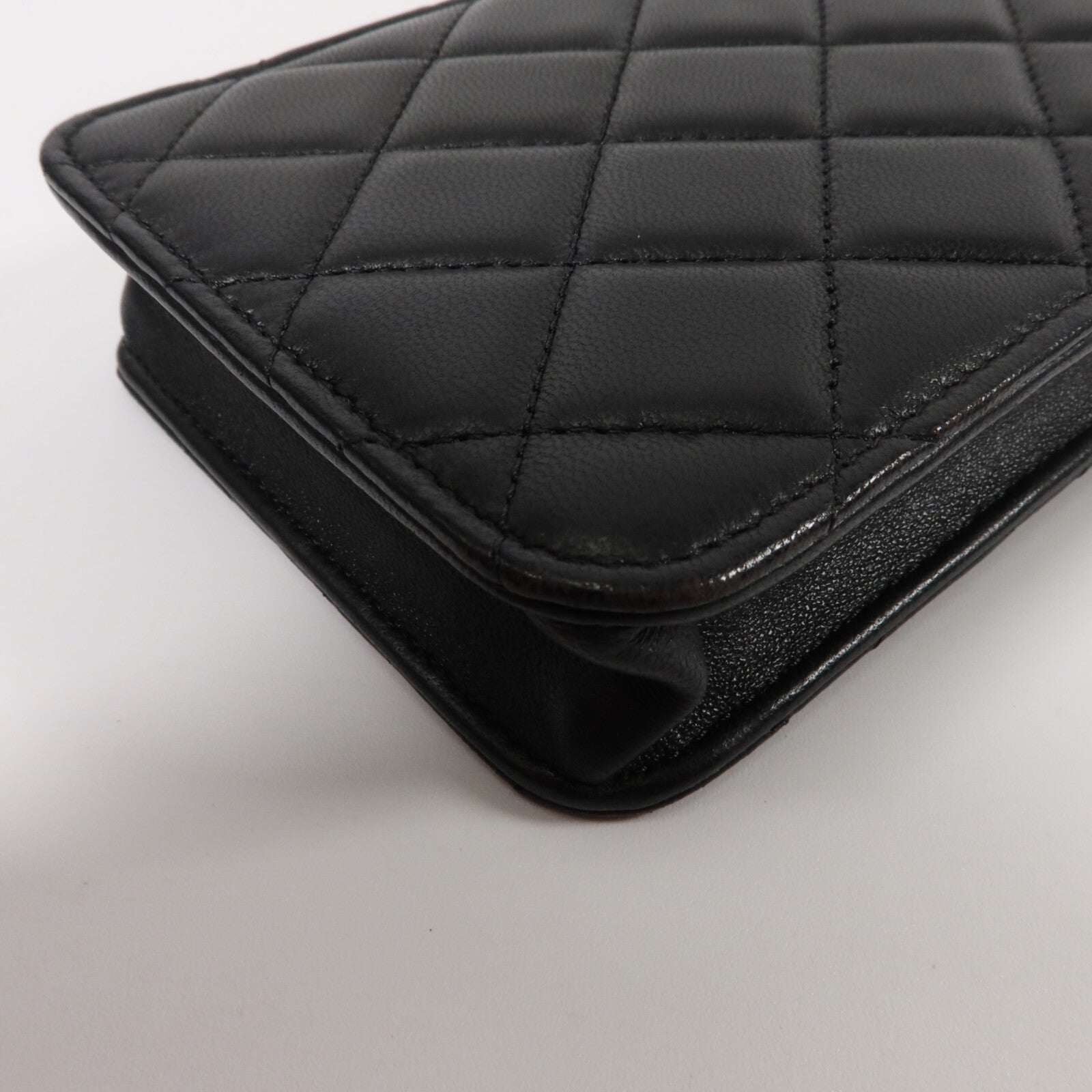 CHANEL 羊皮皮革Phone Holder Bag鏈帶肩背袋