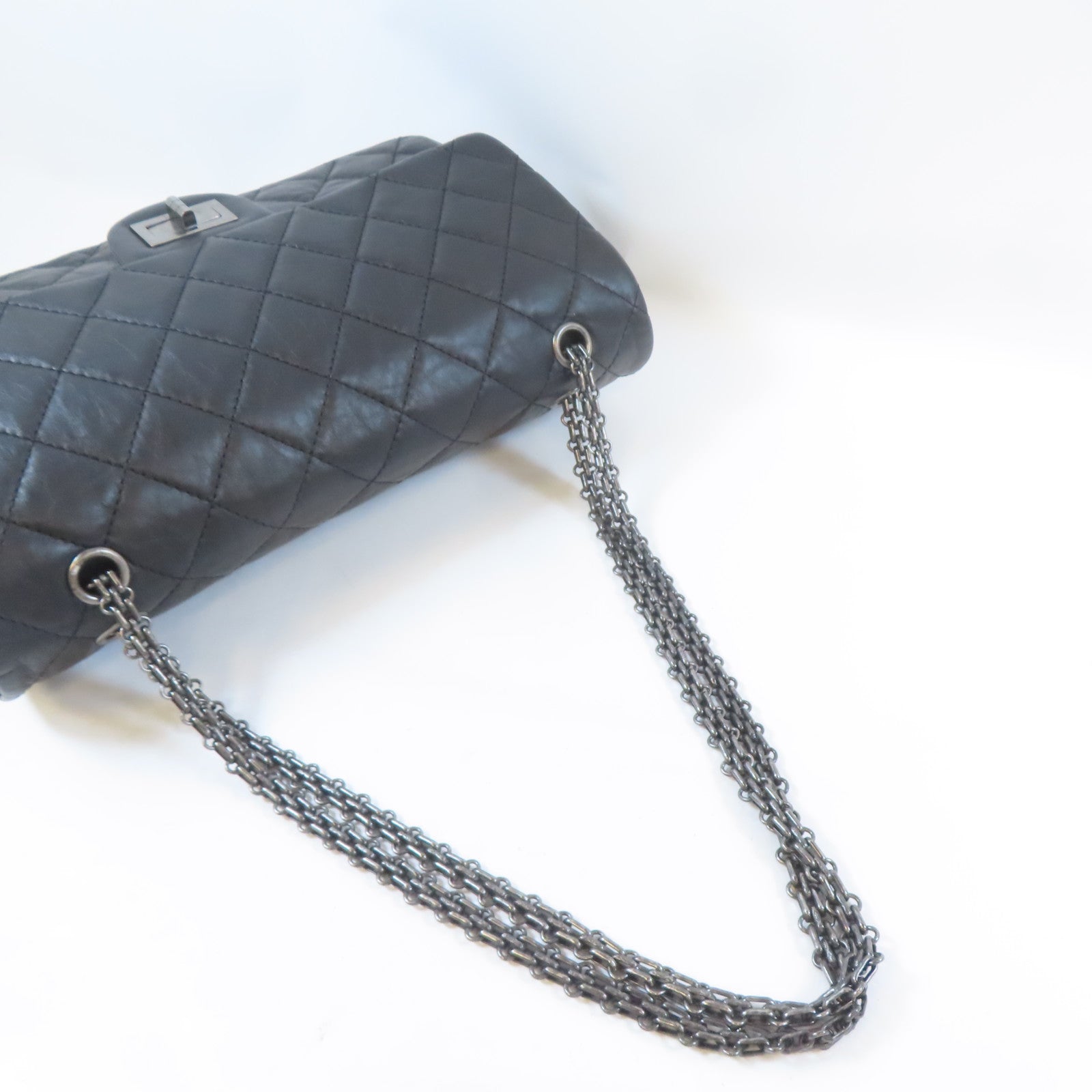 CHANEL 菱格牛皮皮革2.55 Shoulder Bag鏈帶肩背袋黑色