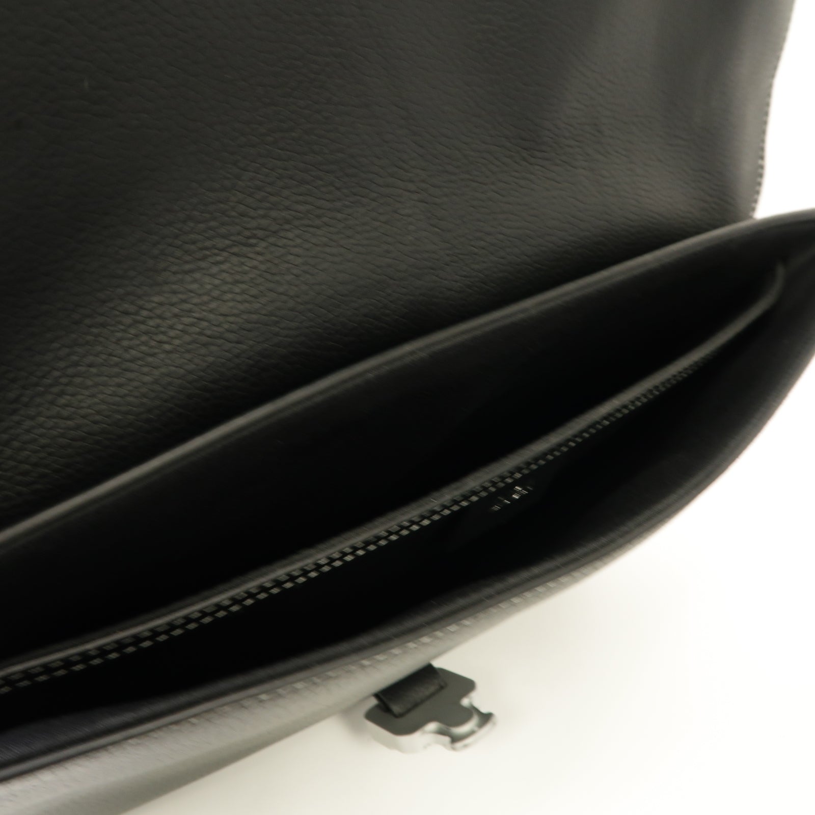 Dior 牛皮皮革Saddle A4 Pouch銀扣手拿包黑色