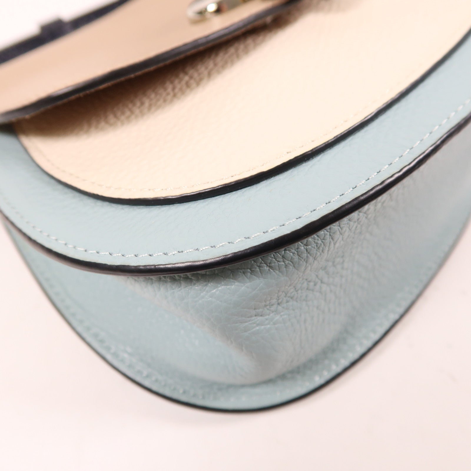 COACH 牛皮皮革Shoulder Bag銀扣肩背袋