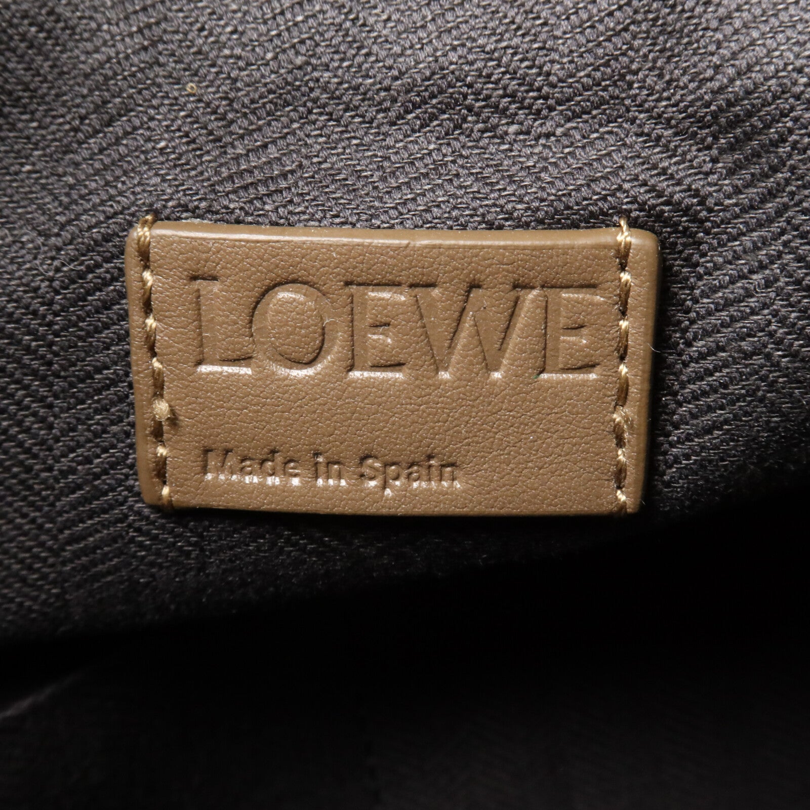 LOEWE 牛皮皮革Large Puzzle手挽肩背兩用袋
