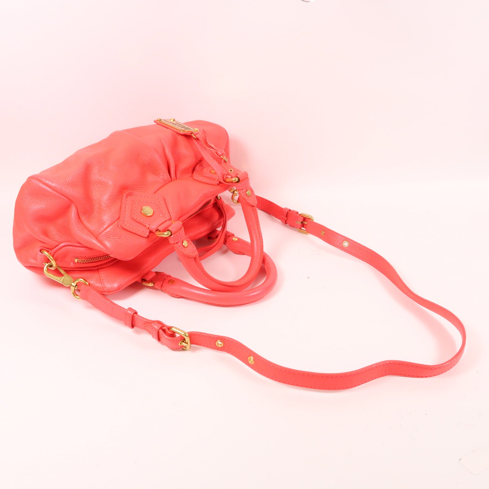MARC JACOBS 牛皮皮革2 Way Shoulder金扣手挽肩背兩用袋熒光粉紅色