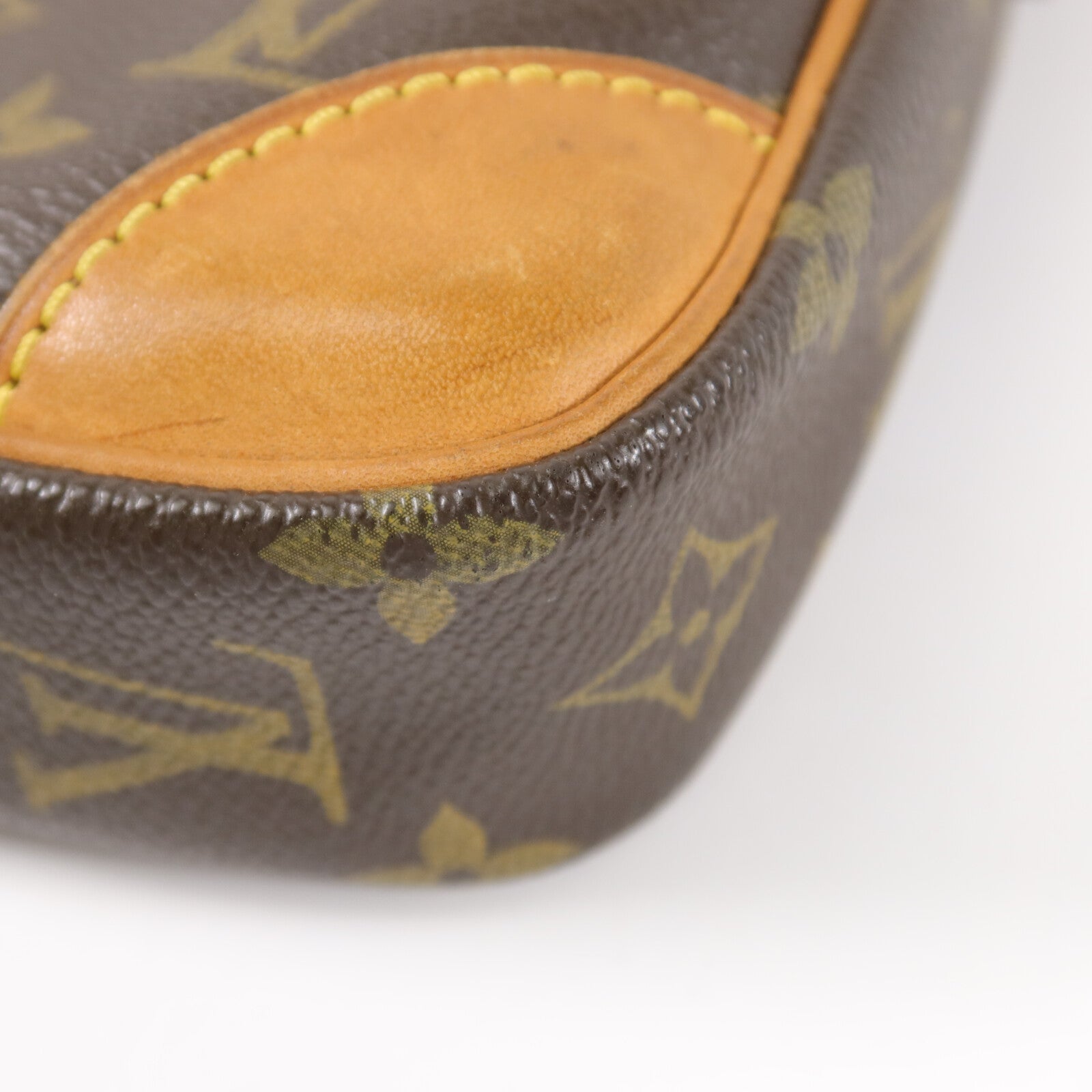 LOUIS VUITTON Monogram Danube肩背袋