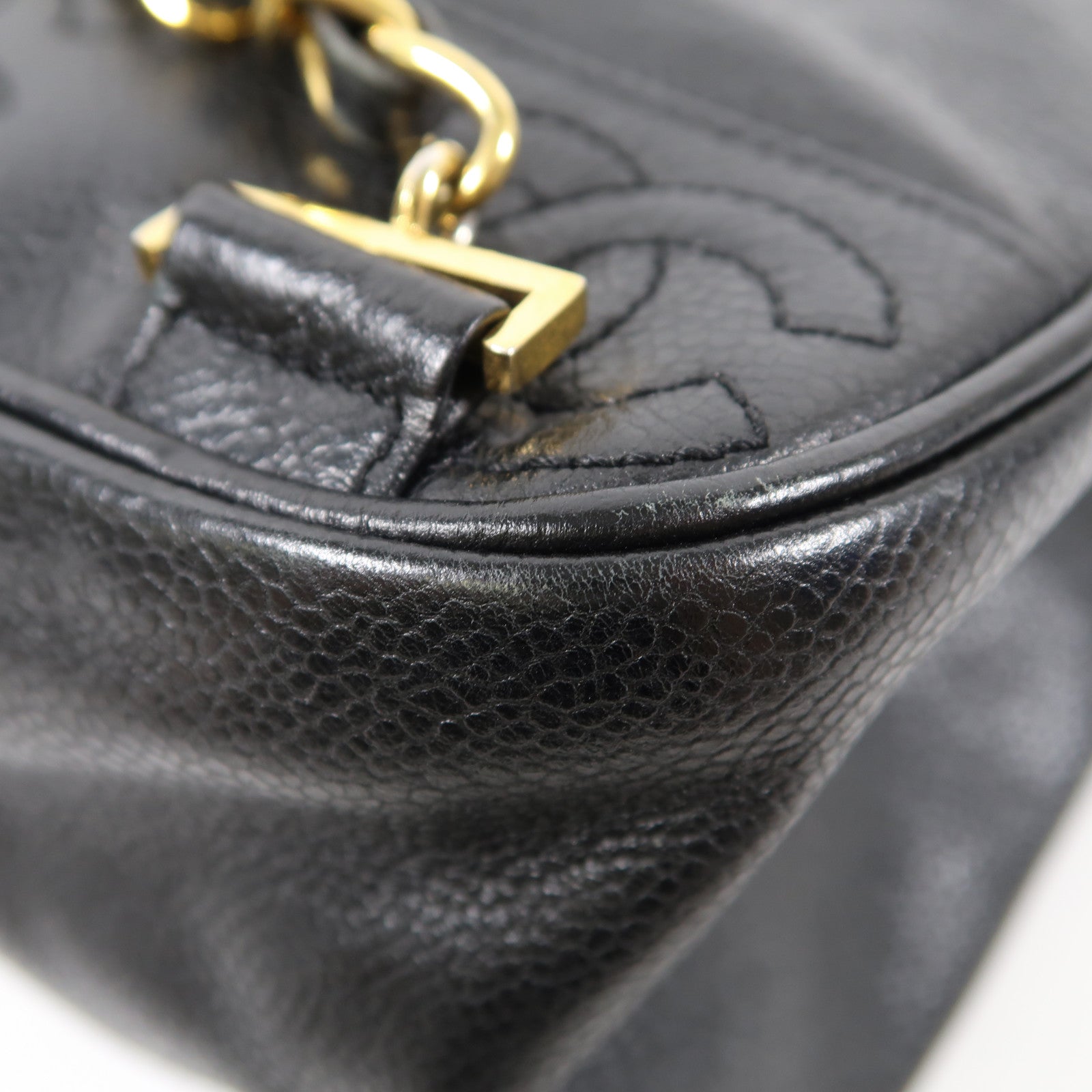 CHANEL Caviar皮革Triple CC Backpack金扣背包黑色