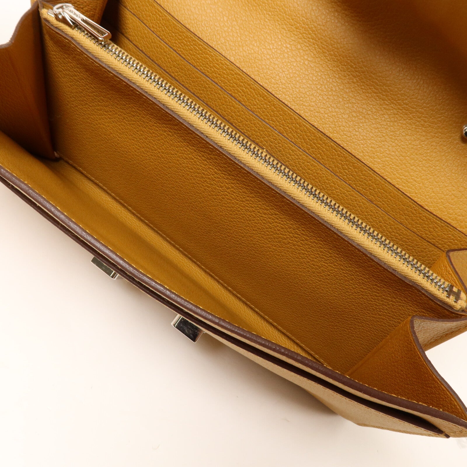 HERMES Chevre皮革Constance To Go肩背袋Caramel