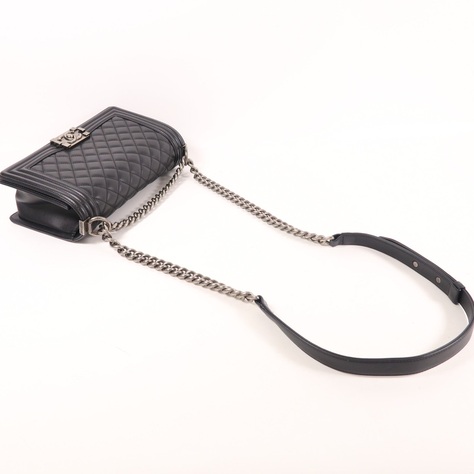 CHANEL 羊皮皮革Boy 25銀扣鏈帶肩背袋