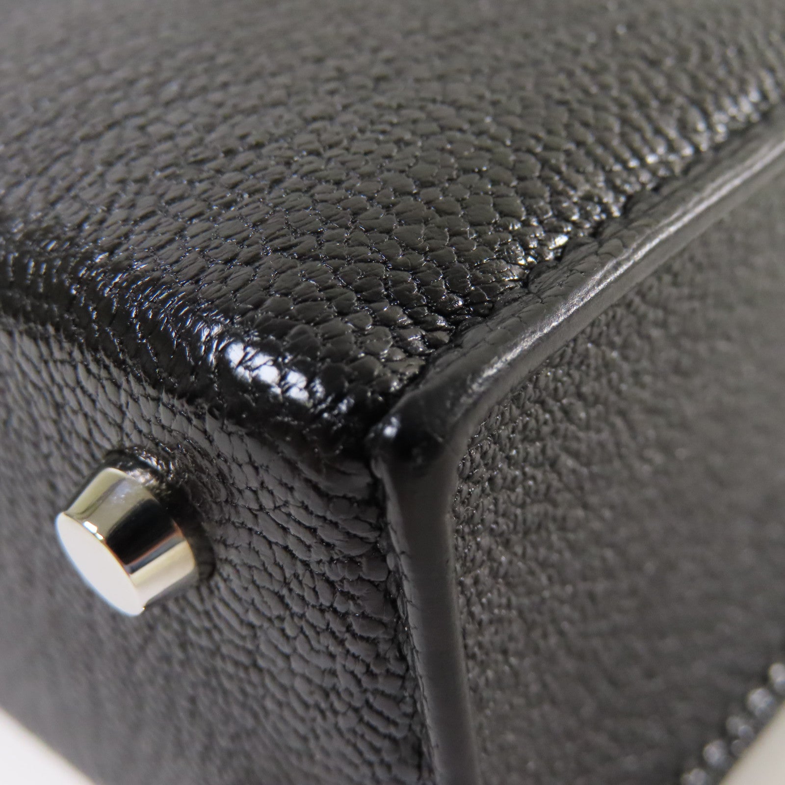 HERMES Chevre皮革Mini Verrou One Shoulder Bag銀扣肩背袋89 Noir黑色
