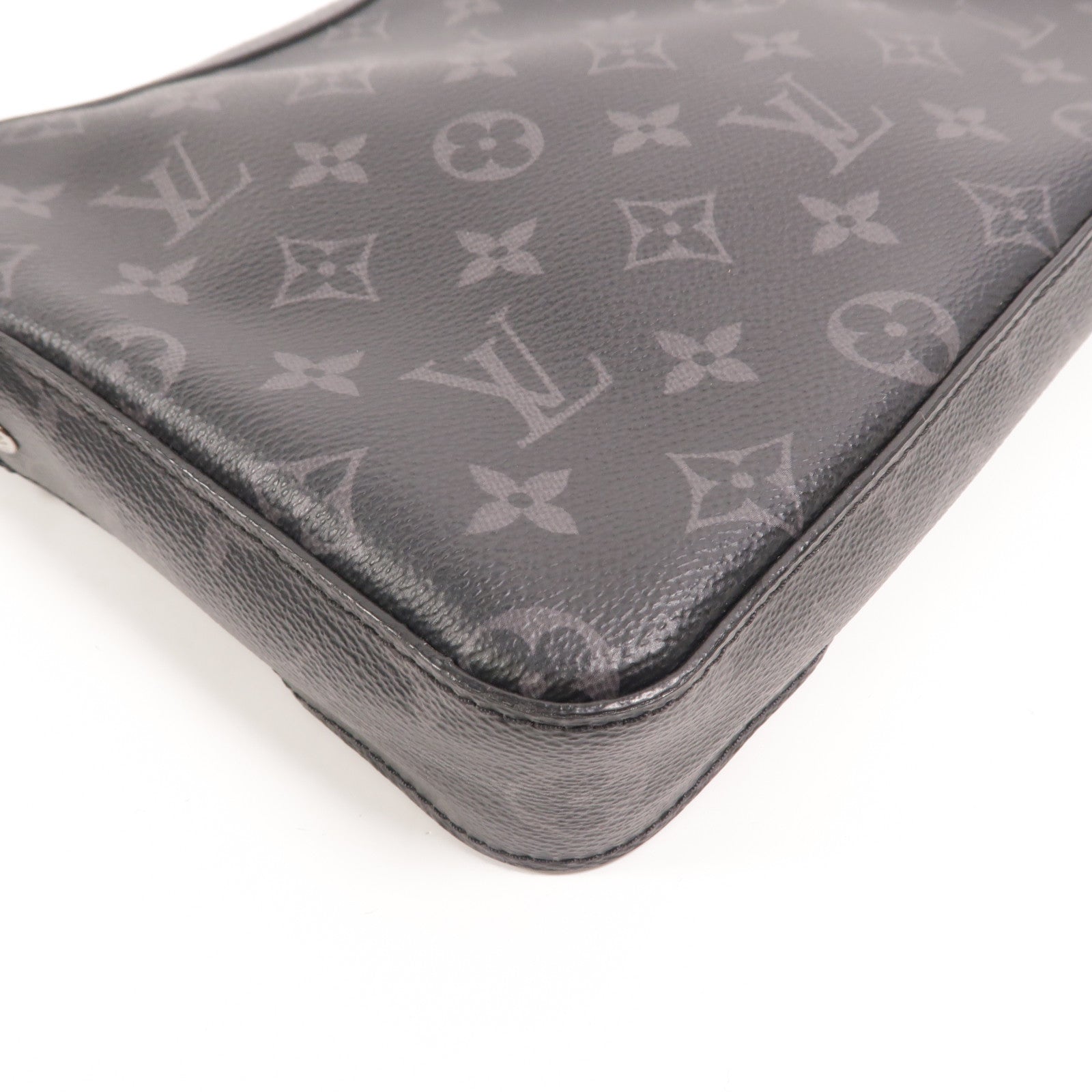LOUIS VUITTON Monogram Eclipse Reverse Trio Messenger銀扣肩背袋