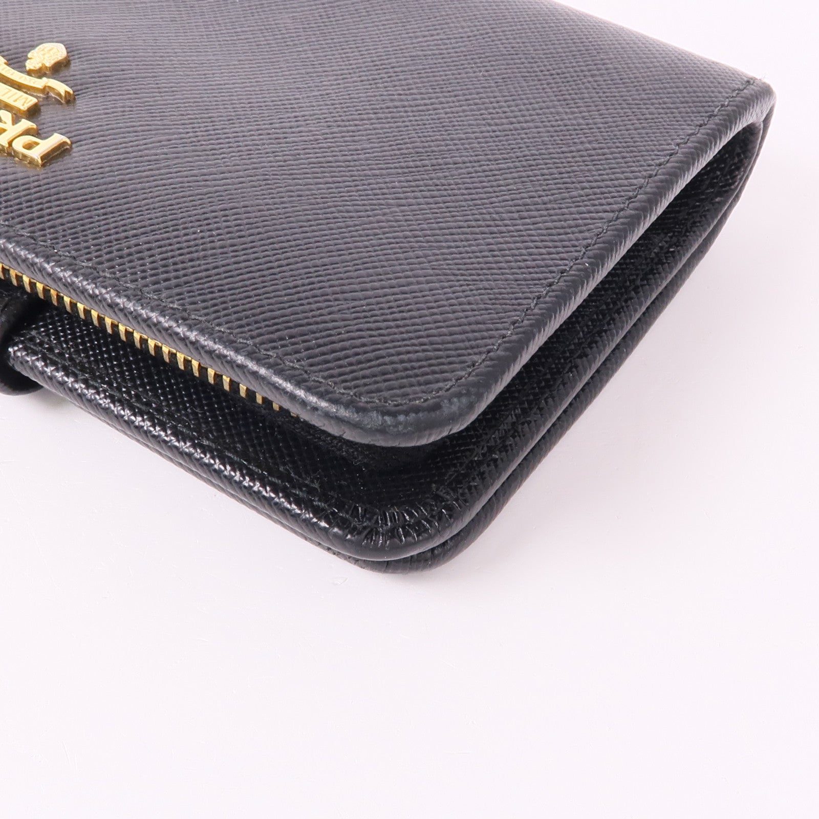 PRADA Saffiano皮革Wallet金扣錢包