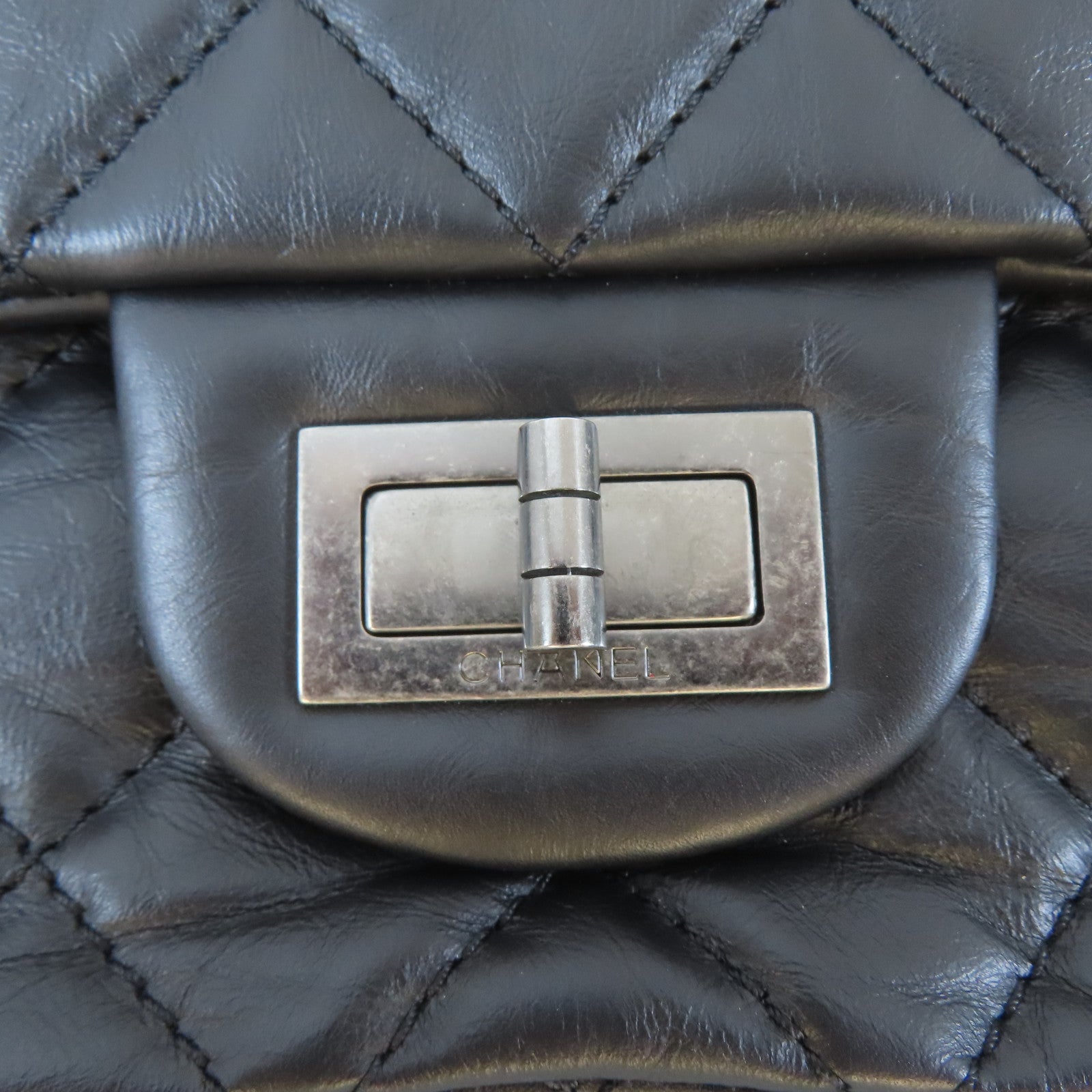 CHANEL 菱格牛皮皮革2.55 Shoulder Bag鏈帶肩背袋黑色