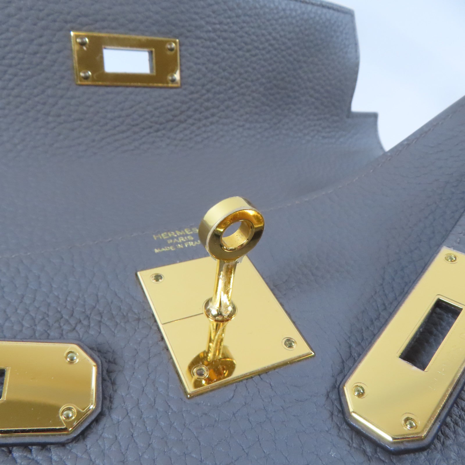 HERMES Clemence皮革Kelly28金扣手挽肩背兩用袋Etain/灰色