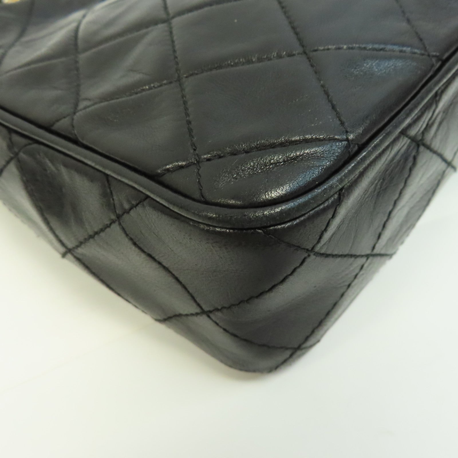 CHANEL 【激減優惠】菱格羊皮皮革Chain Shoulder金扣鏈帶肩背袋黑色