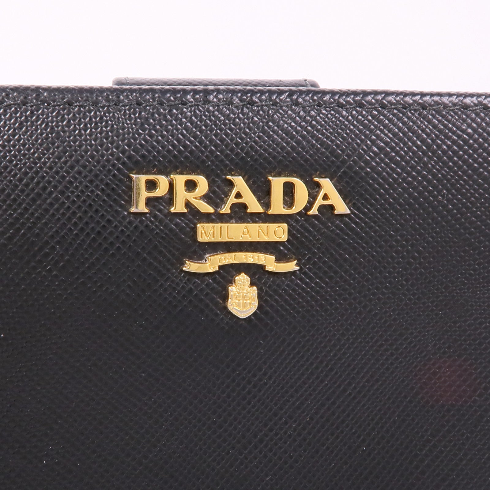 PRADA Saffiano皮革Wallet金扣錢包