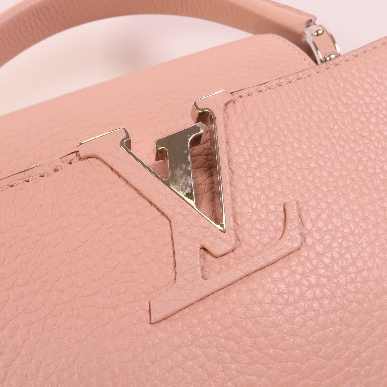LOUIS VUITTON Taurillon皮革Capueines MM手挽肩背兩用袋