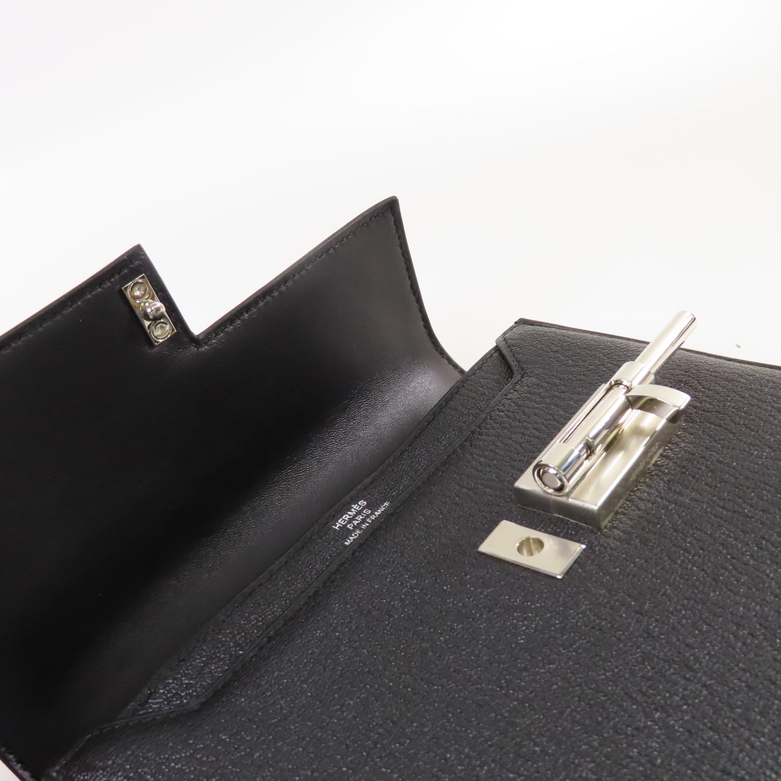 HERMES Chevre皮革Mini Verrou One Shoulder Bag銀扣肩背袋89 Noir黑色