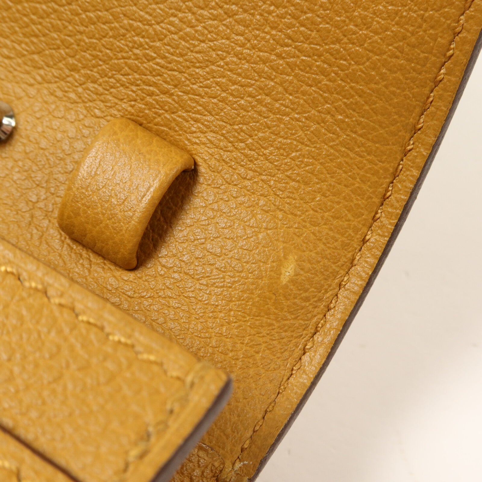 HERMES Chevre皮革Constance To Go肩背袋Caramel