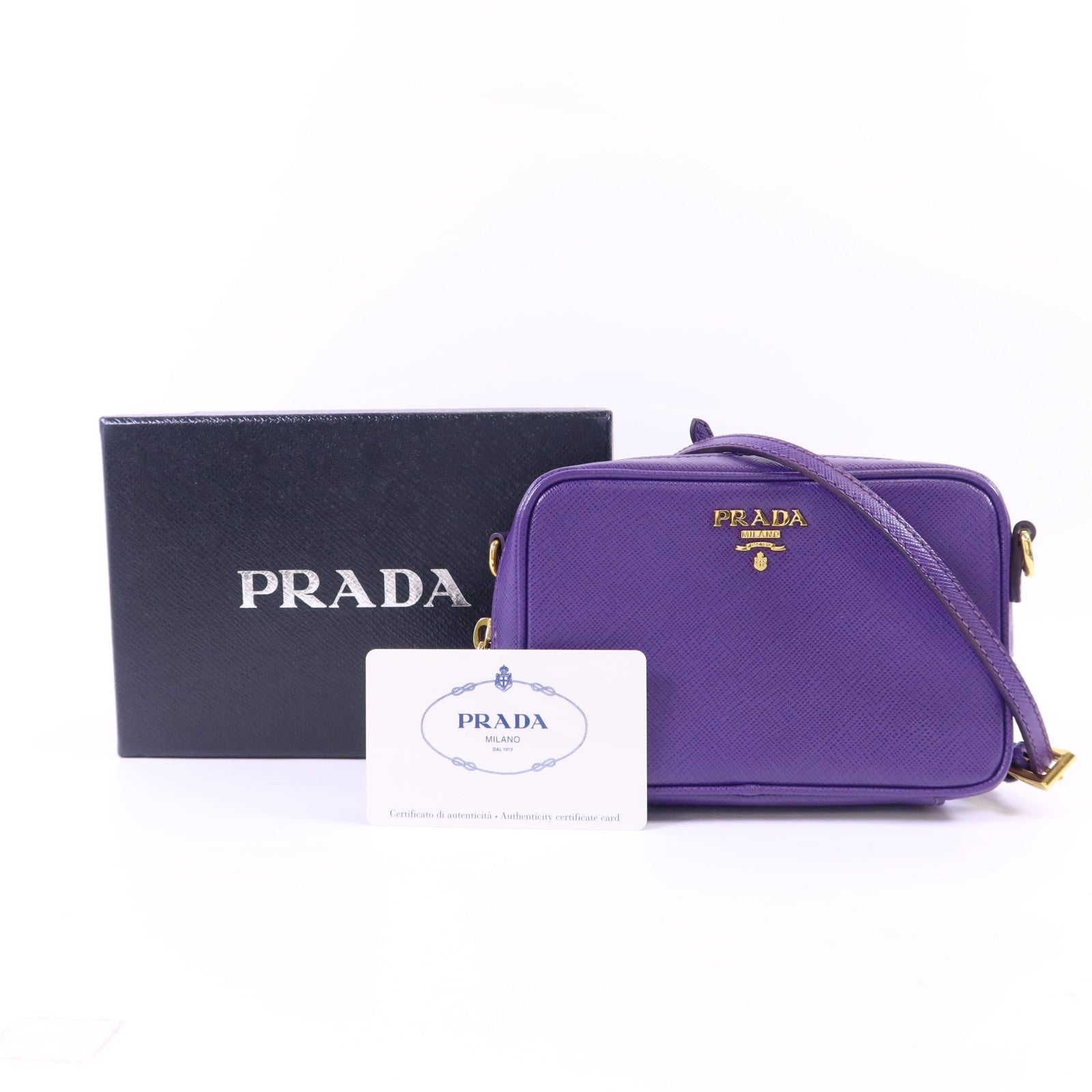 PRADA 牛皮皮革Pouch金扣肩背袋