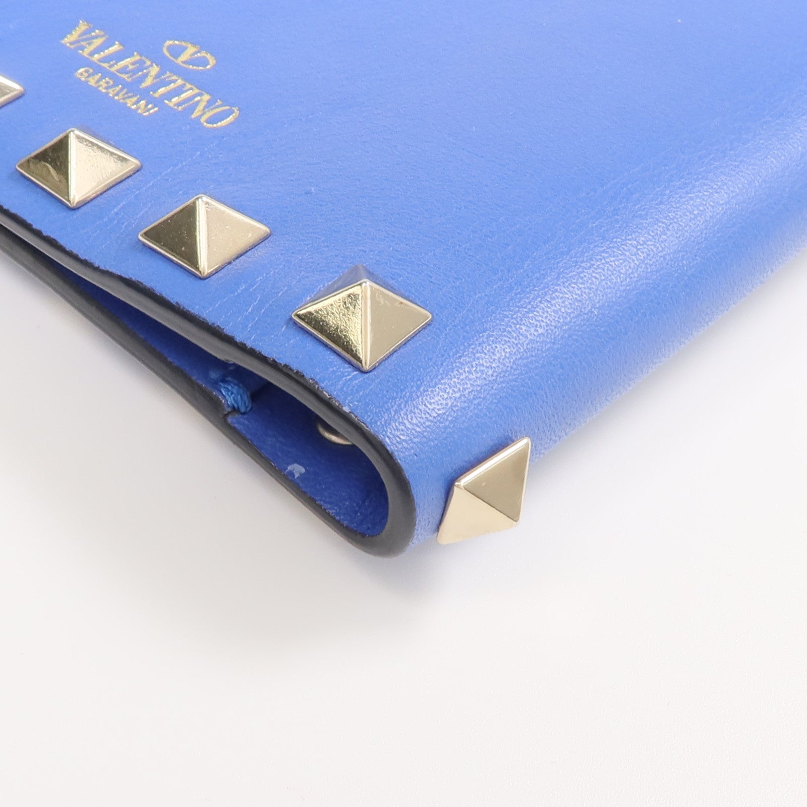 Valentino 牛皮皮革Rockstud Passport Case護照套