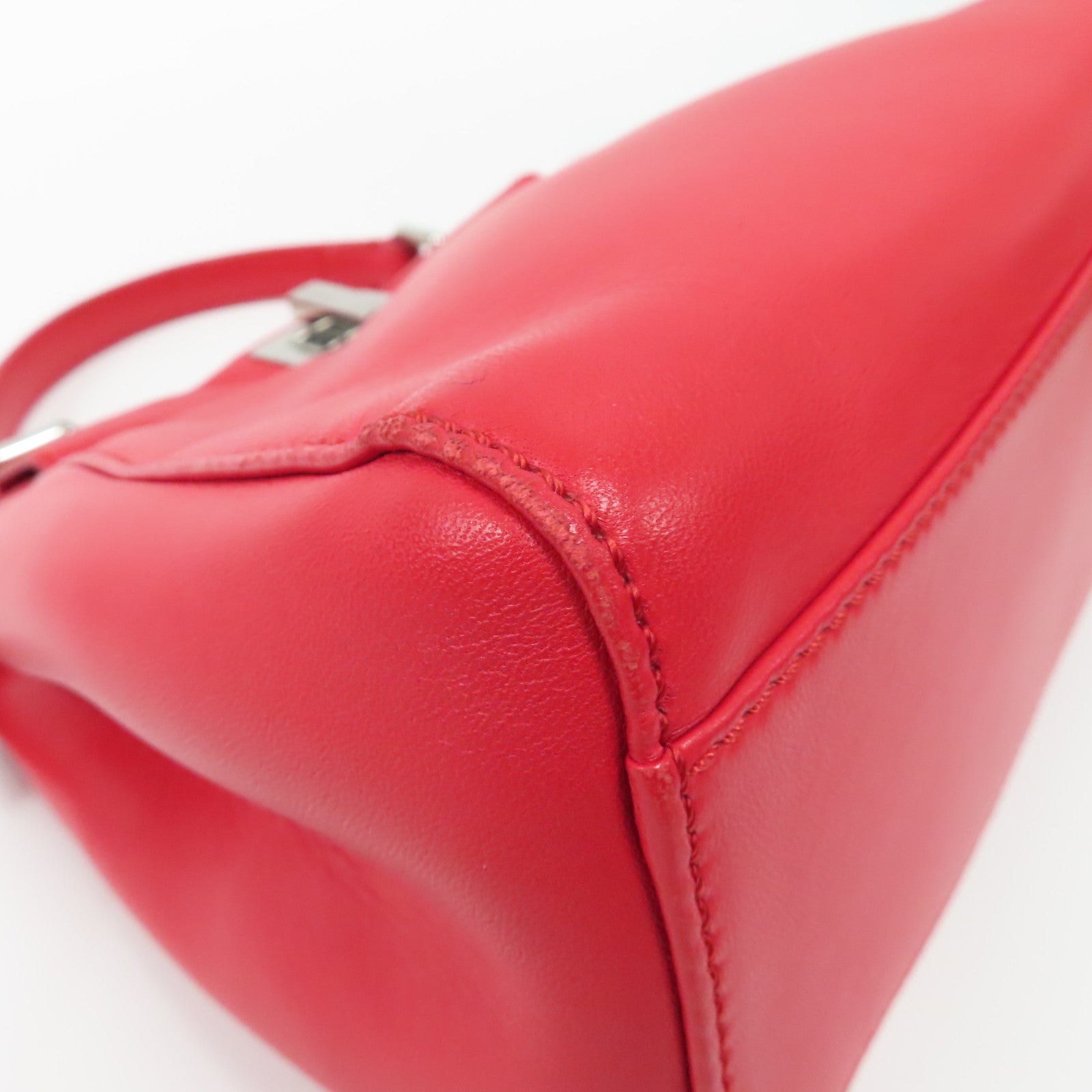 FENDI 羊皮皮革Mini Peekaboo銀扣手挽肩背兩用袋紅色
