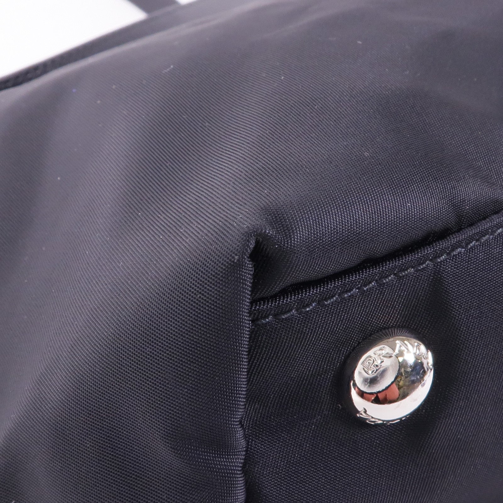 PRADA 尼龍Shoulder Tote銀扣肩背袋/手挽袋