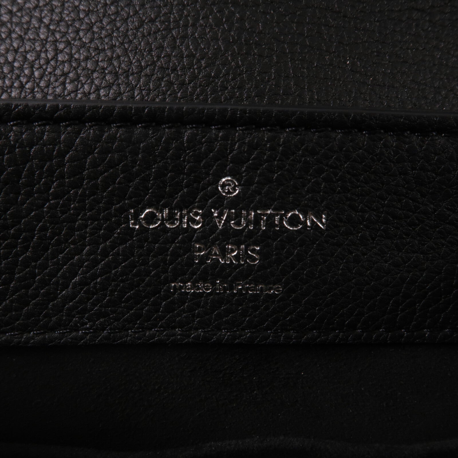 LOUIS VUITTON 牛皮皮革Lock Me Backpack背包
