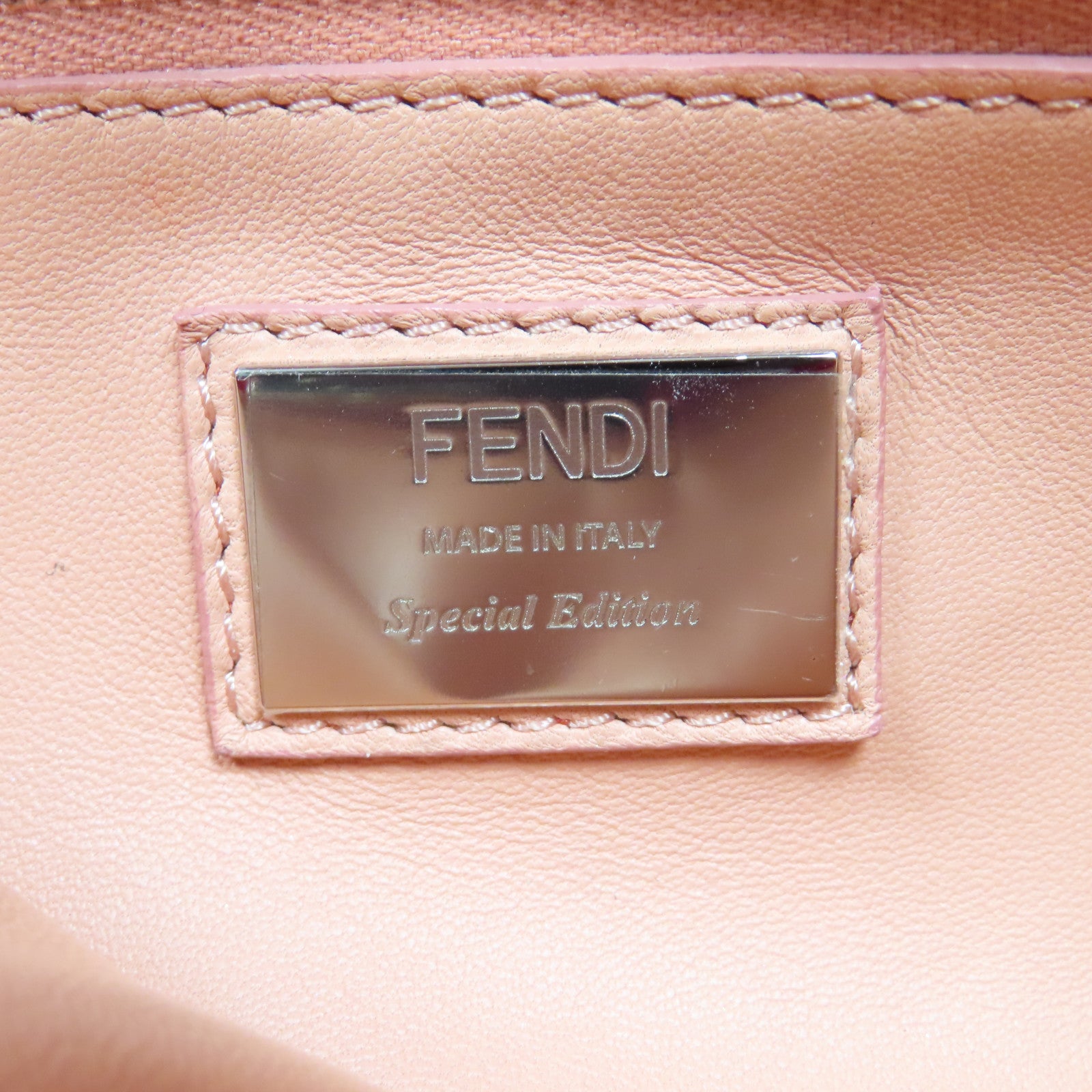 FENDI 羊皮皮革Mini Peekaboo銀扣手挽肩背兩用袋紅色