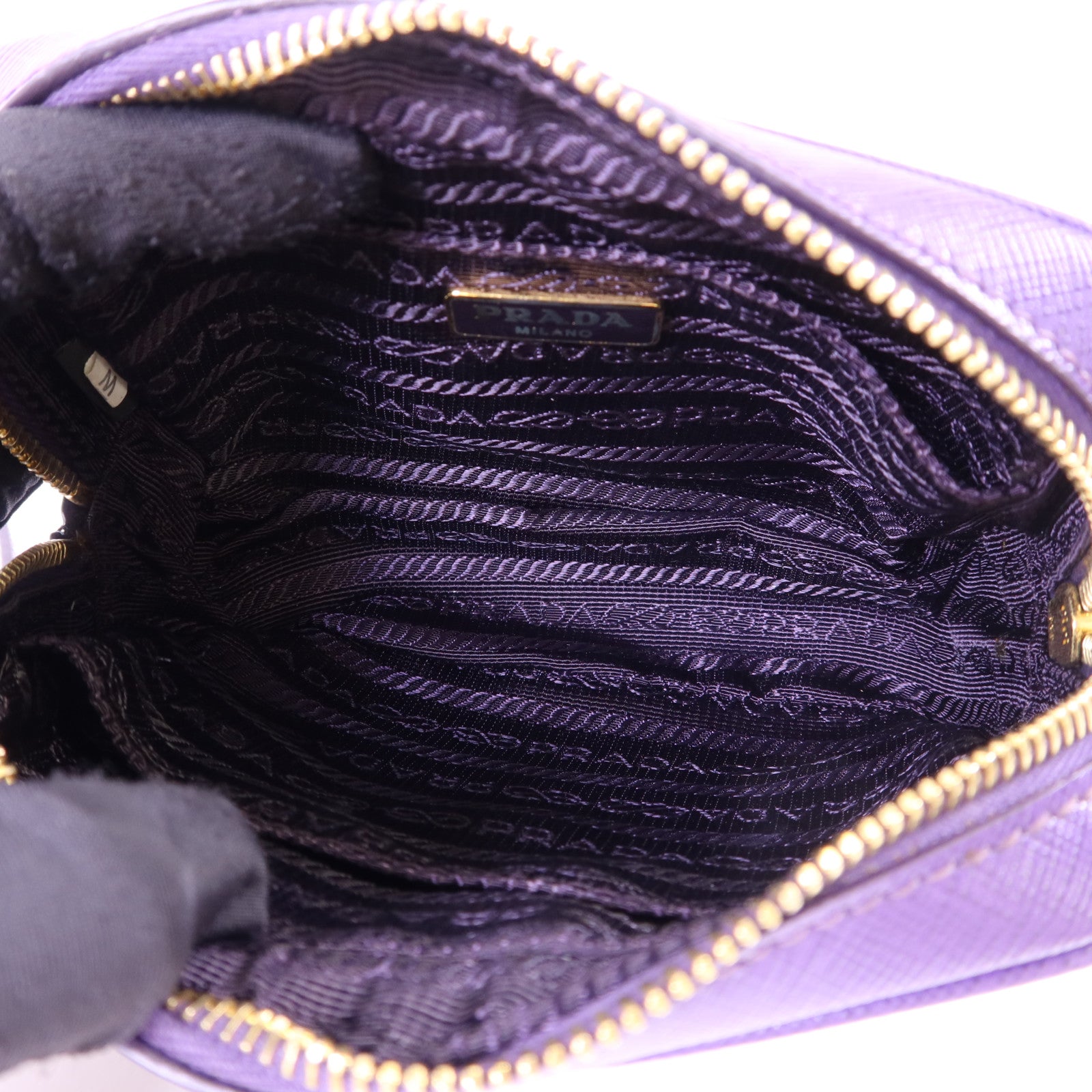 PRADA 牛皮皮革Pouch金扣肩背袋