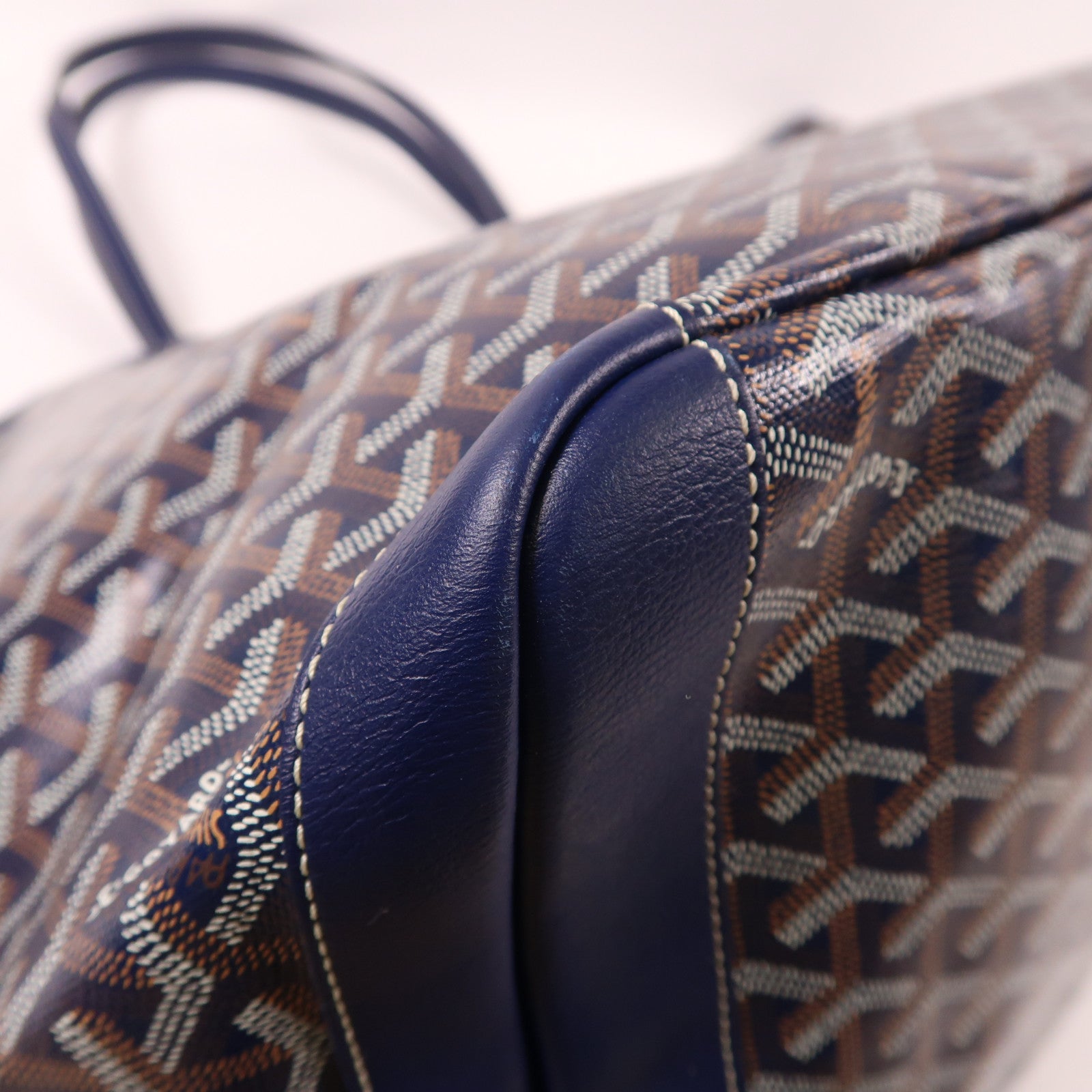 GOYARD 塗層帆布Artois GM銀扣肩背袋藍色