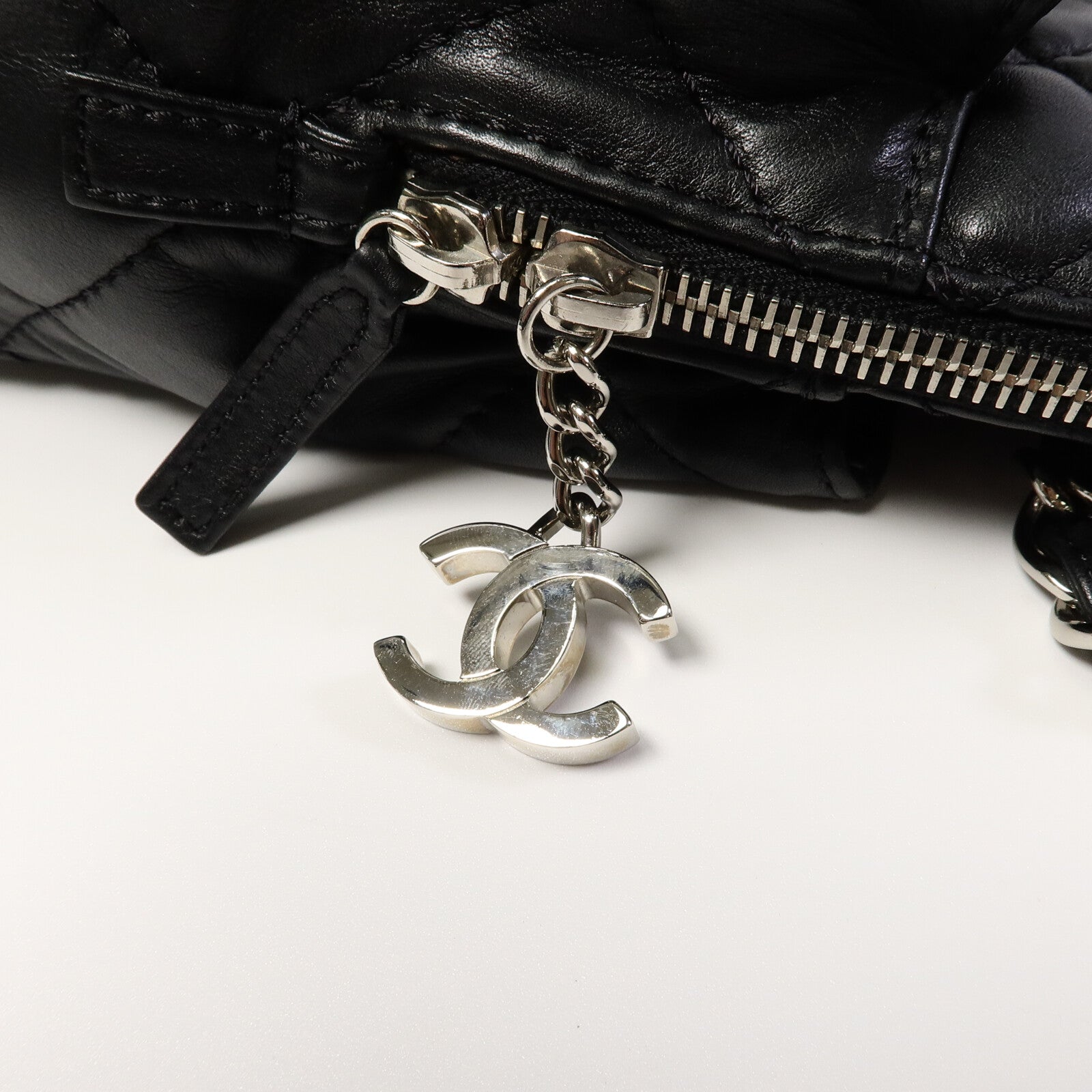 CHANEL 牛皮皮革Chain Shoulder鏈帶肩背袋