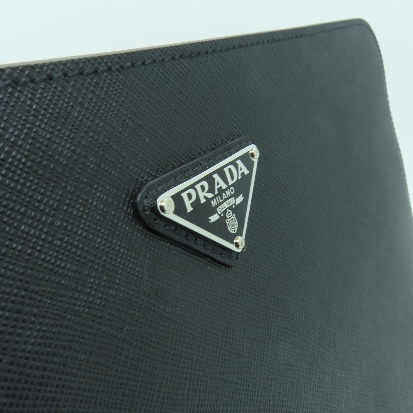 PRADA 牛皮皮革Clutch Bag銀扣手拿包黑色
