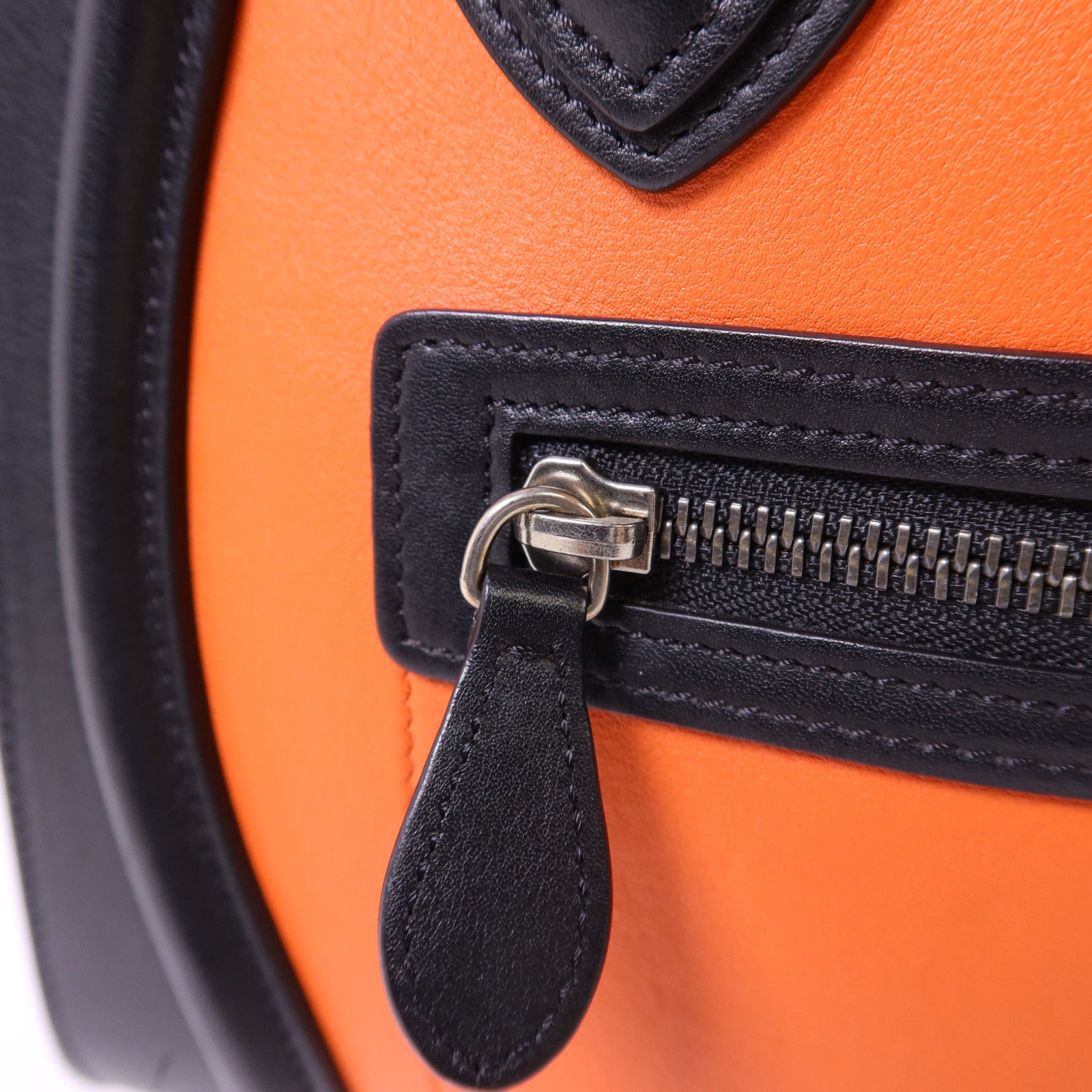 CELINE 牛皮皮革Micro Luggage銀扣手挽袋