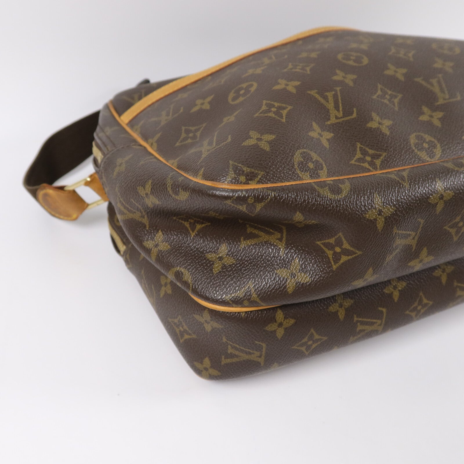 LOUIS VUITTON Monogram Reporter GM肩背袋