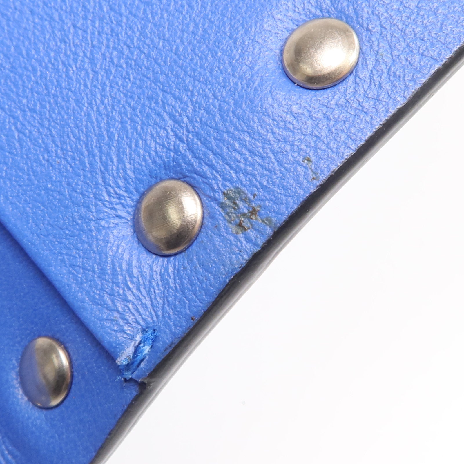 Valentino 牛皮皮革Rockstud Passport Case護照套