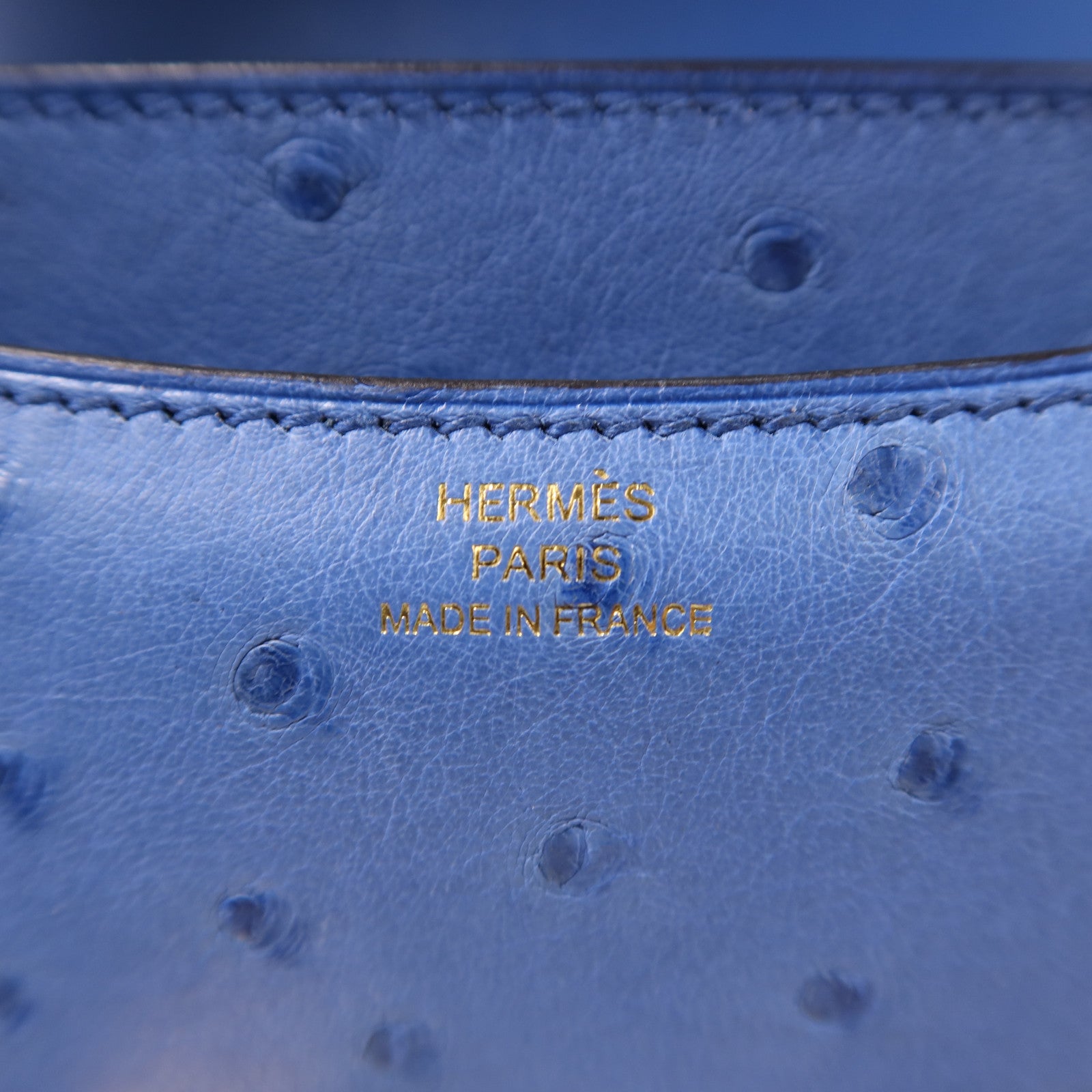 HERMES 鴕鳥皮革Constance Mini金扣肩背袋Cobalt