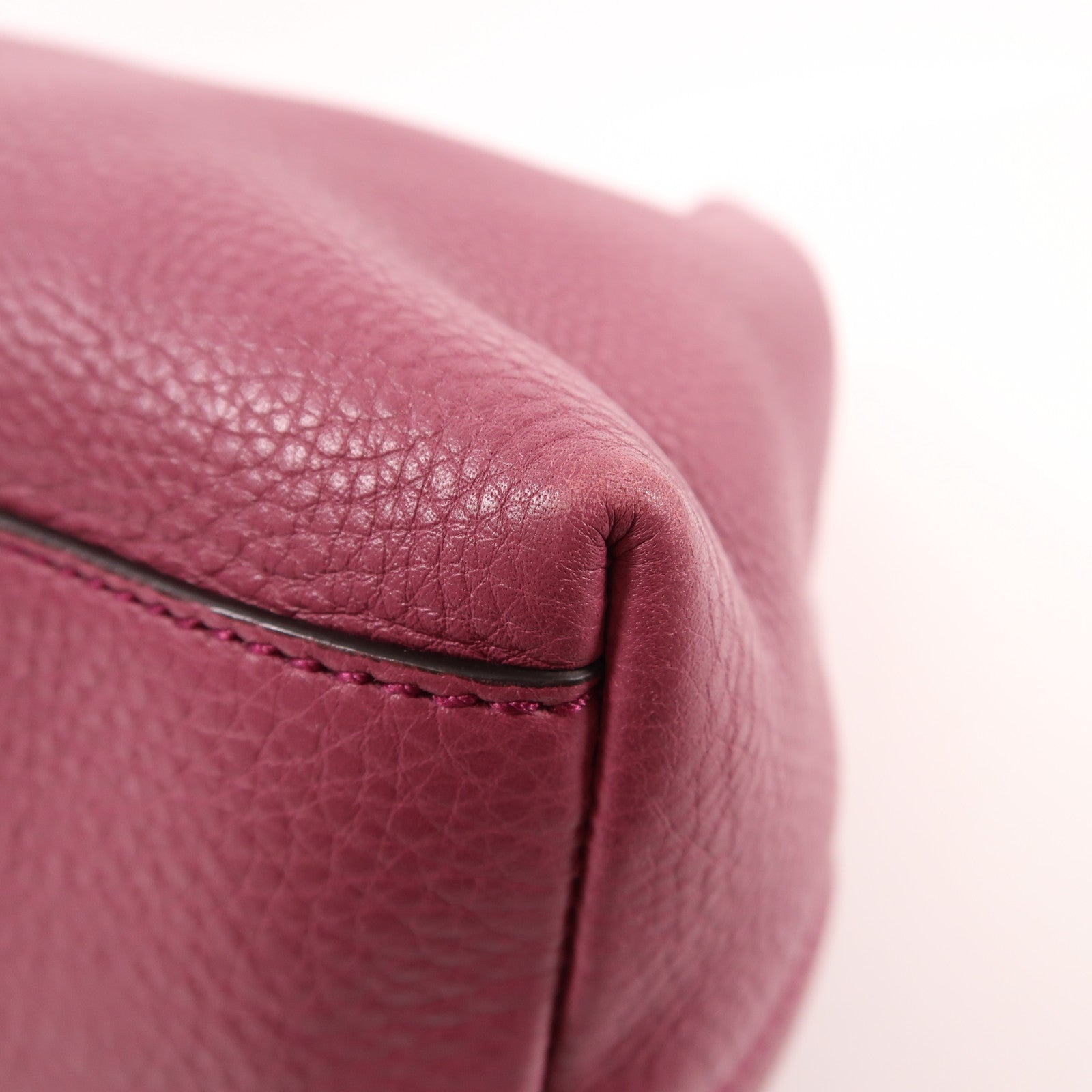 GUCCI 牛皮皮革Shoulder Bag金扣肩背袋
