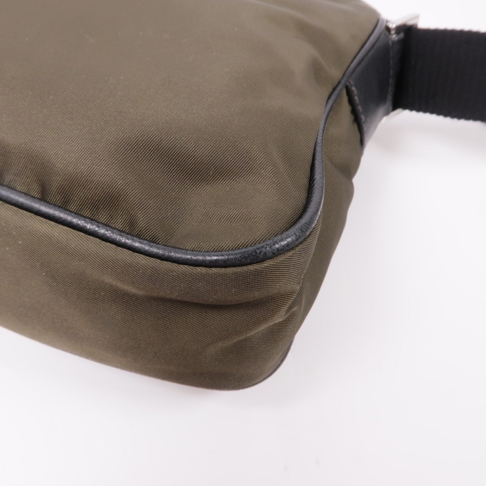 PRADA 帆布Shoulder Bag銀扣肩背袋