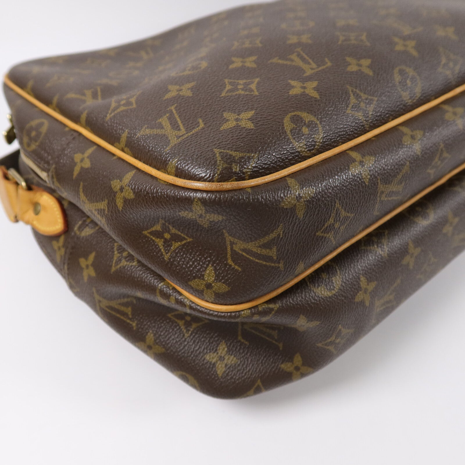 LOUIS VUITTON Monogram Reporter GM肩背袋