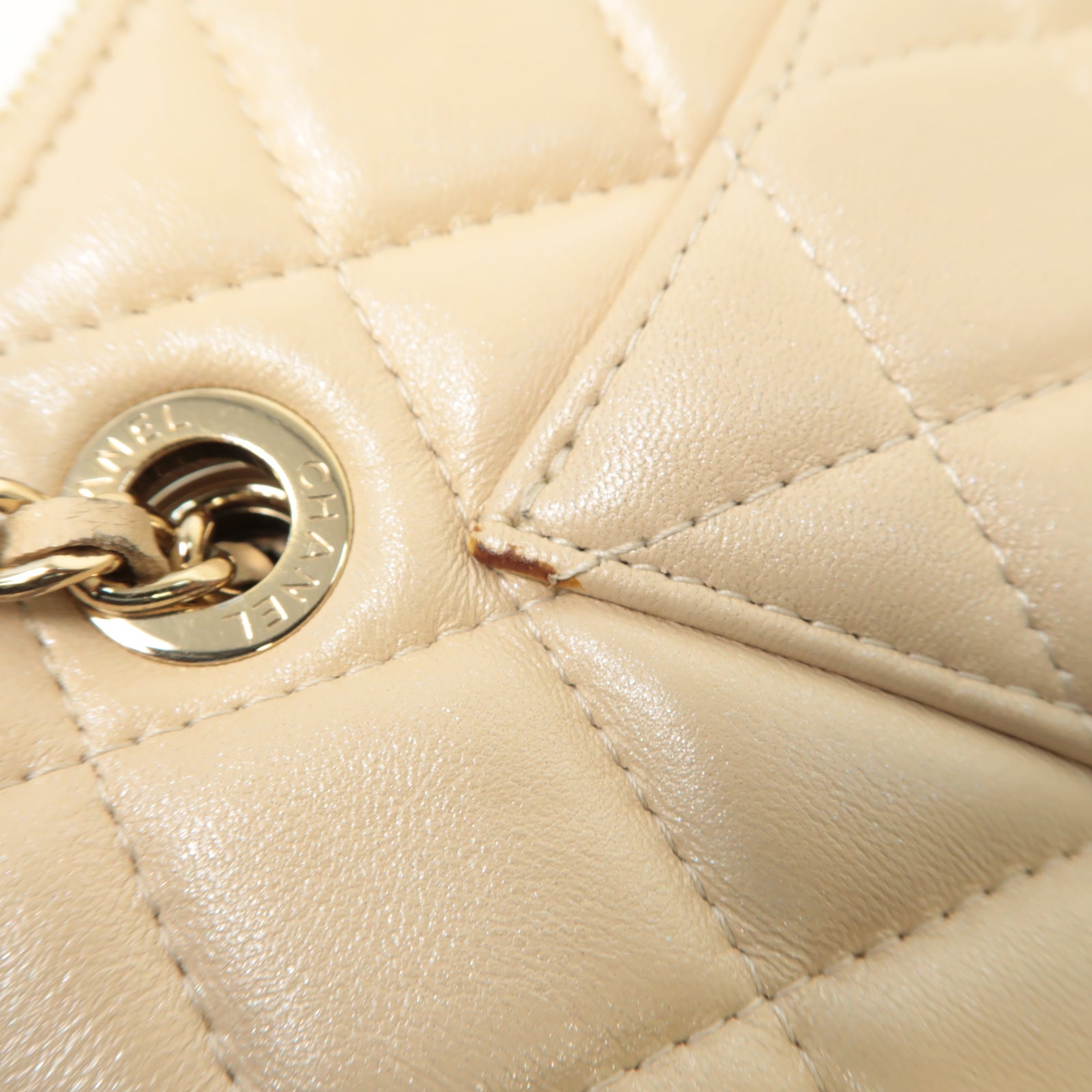CHANEL 菱格牛皮皮革Chain Shoulder Bag金扣鏈帶肩背袋米色