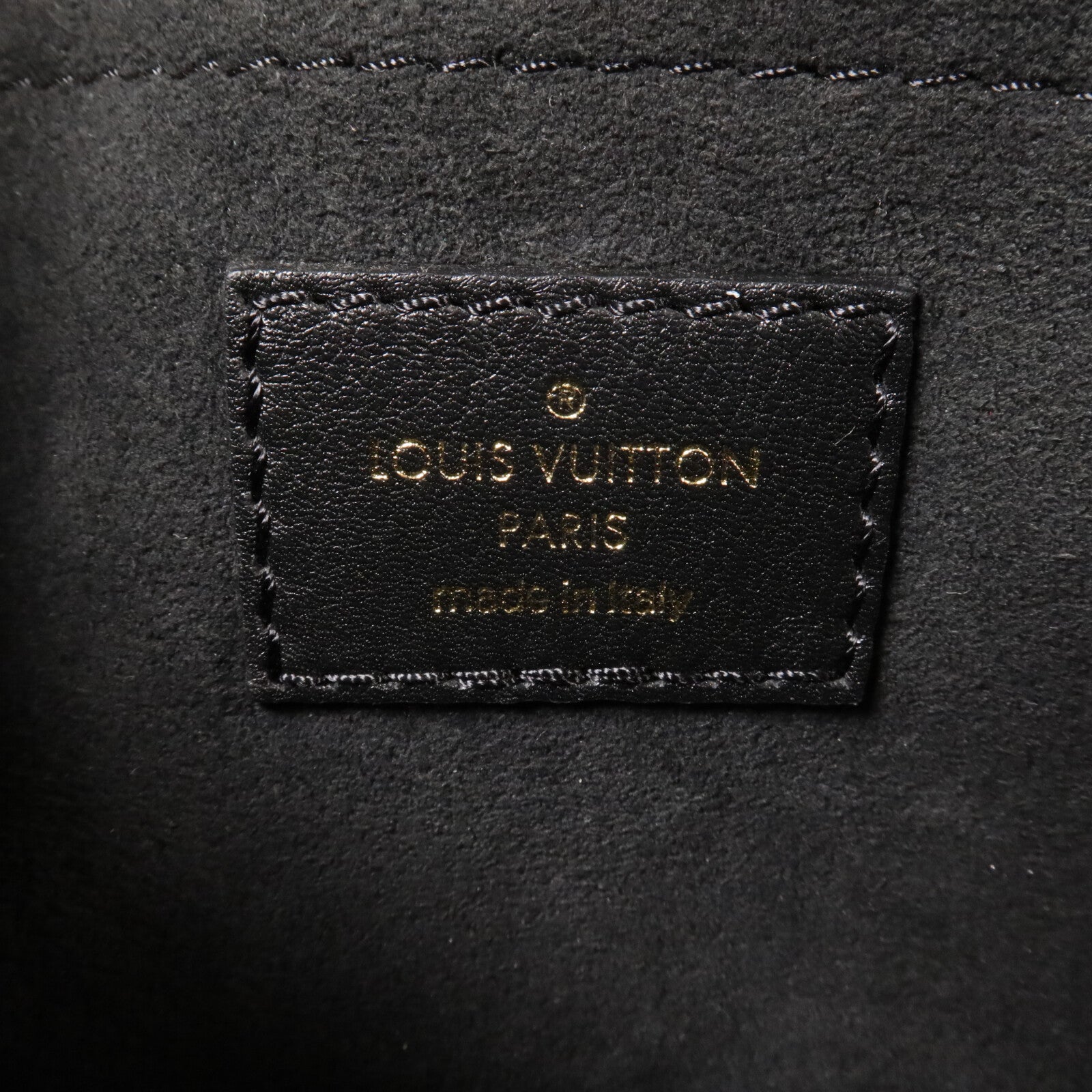 LOUIS VUITTON 牛皮皮革New Wave Chain Bag PM鏈帶肩背袋