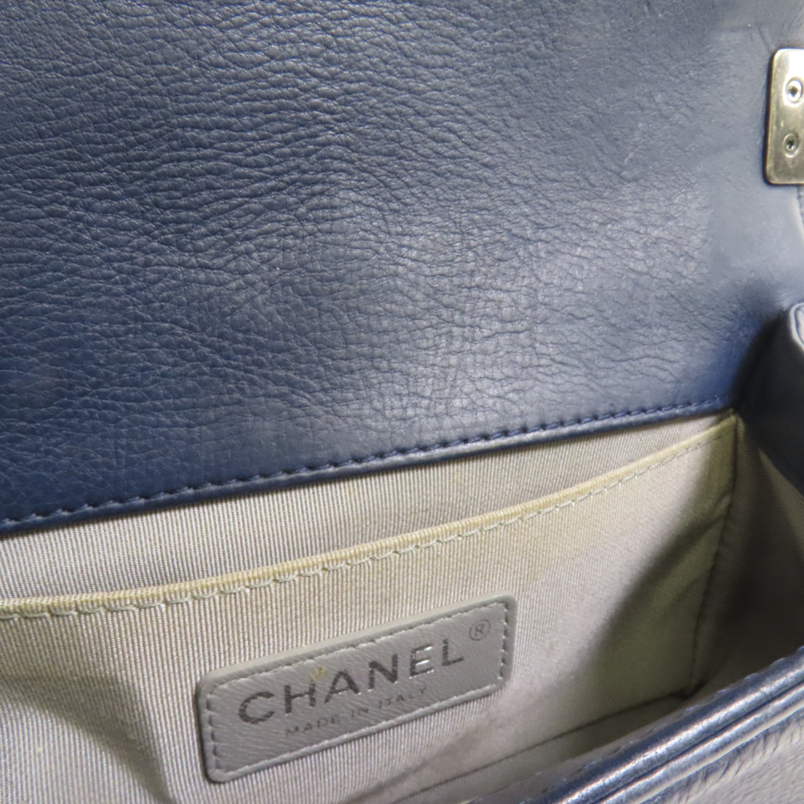 CHANEL 牛皮皮革Boy 20鏈帶肩背袋
