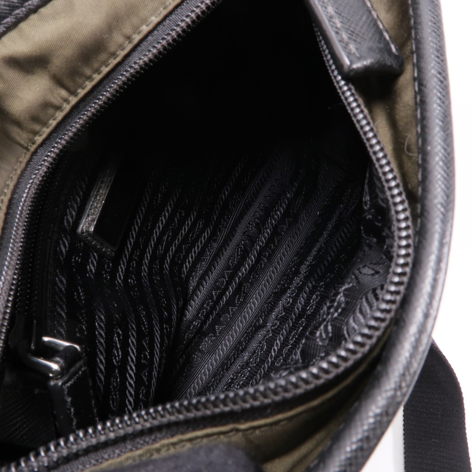 PRADA 帆布Shoulder Bag銀扣肩背袋