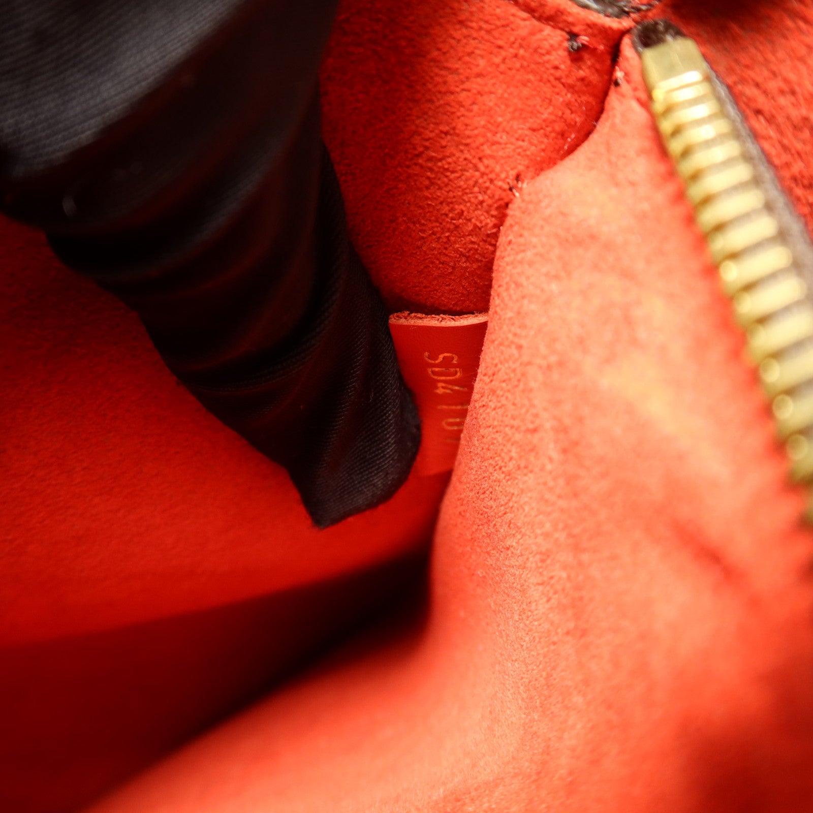 LOUIS VUITTON Monogram Neo Noe Bucket Bag金扣肩背袋Coquelicot